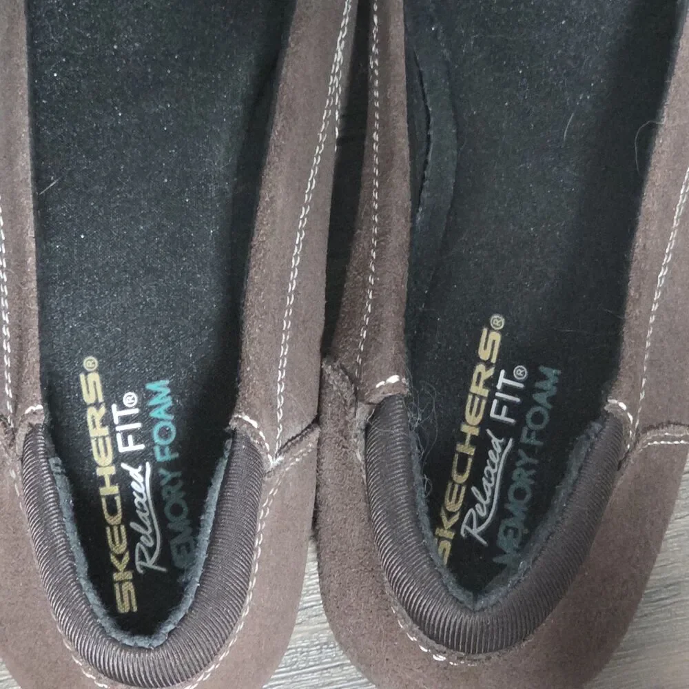 New Skechers Relaxed Fit Career-Girl Friday Shoes Womens 11 Brown Suede 48999
